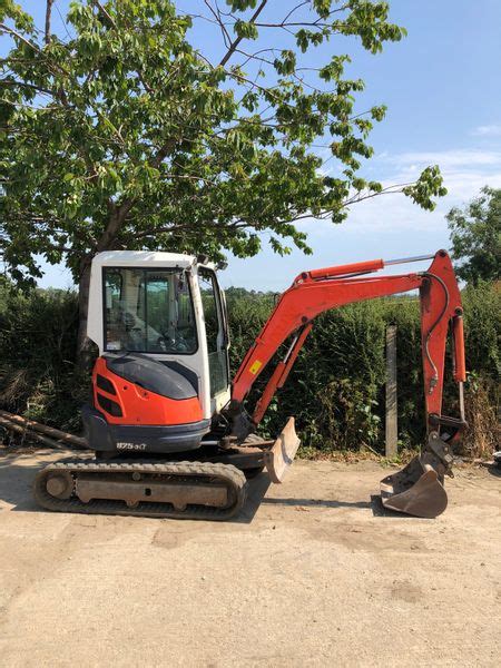 2.5 tonne digger for sale